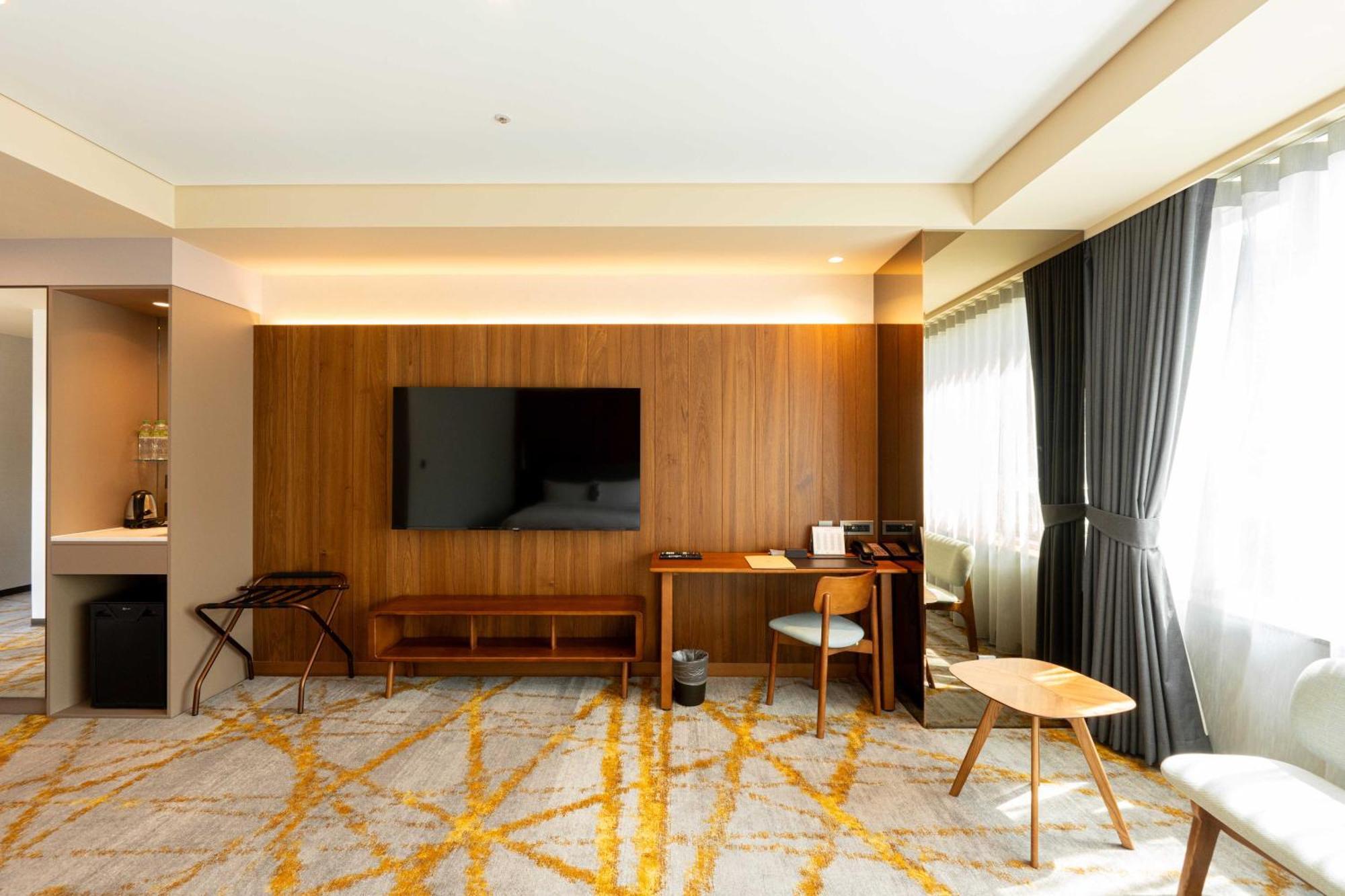 Home Hotel Taipei Bagian luar foto