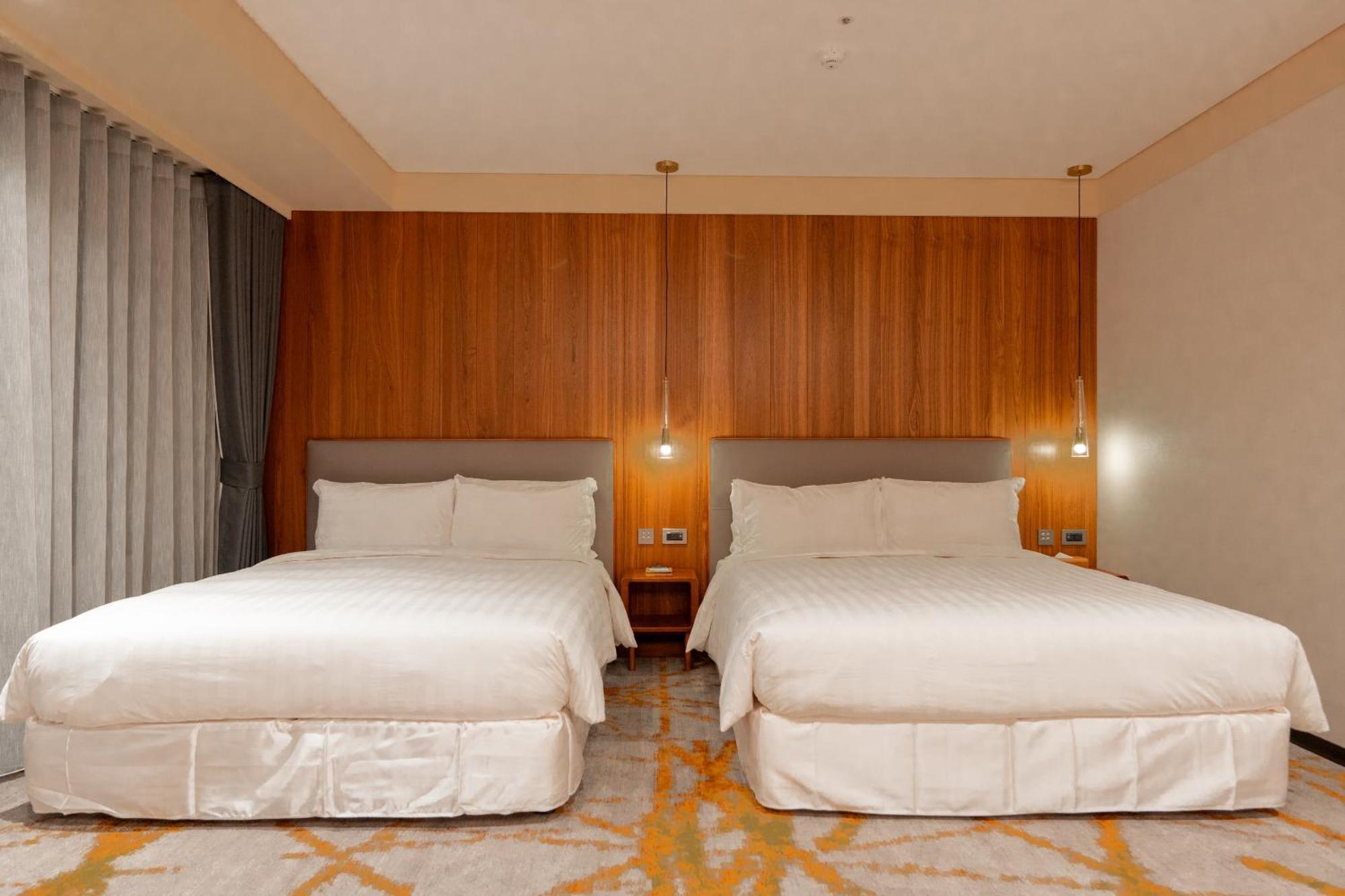 Home Hotel Taipei Bagian luar foto