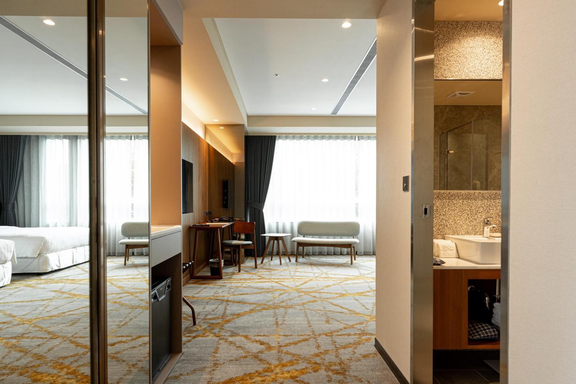Home Hotel Taipei Bagian luar foto