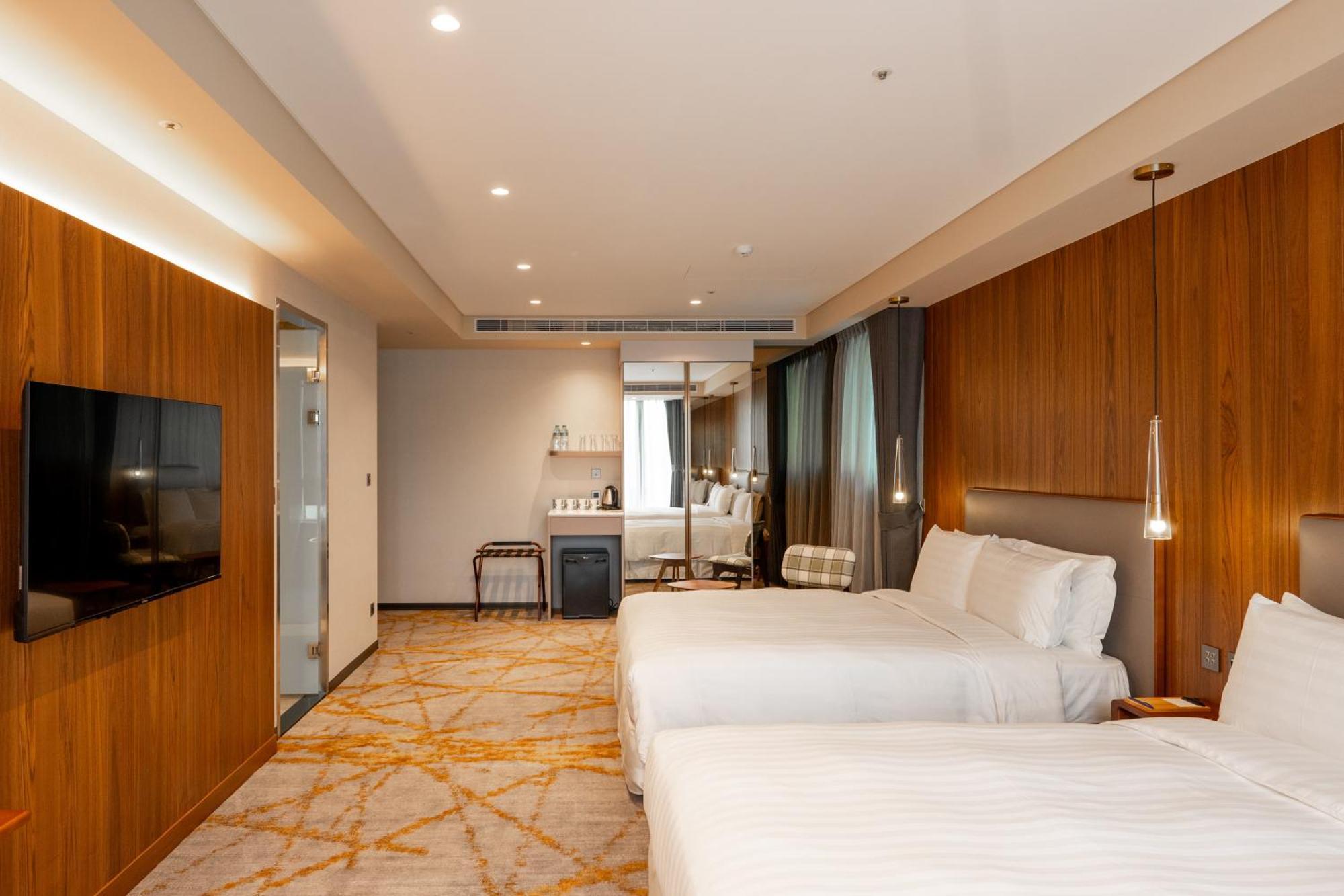 Home Hotel Taipei Bagian luar foto