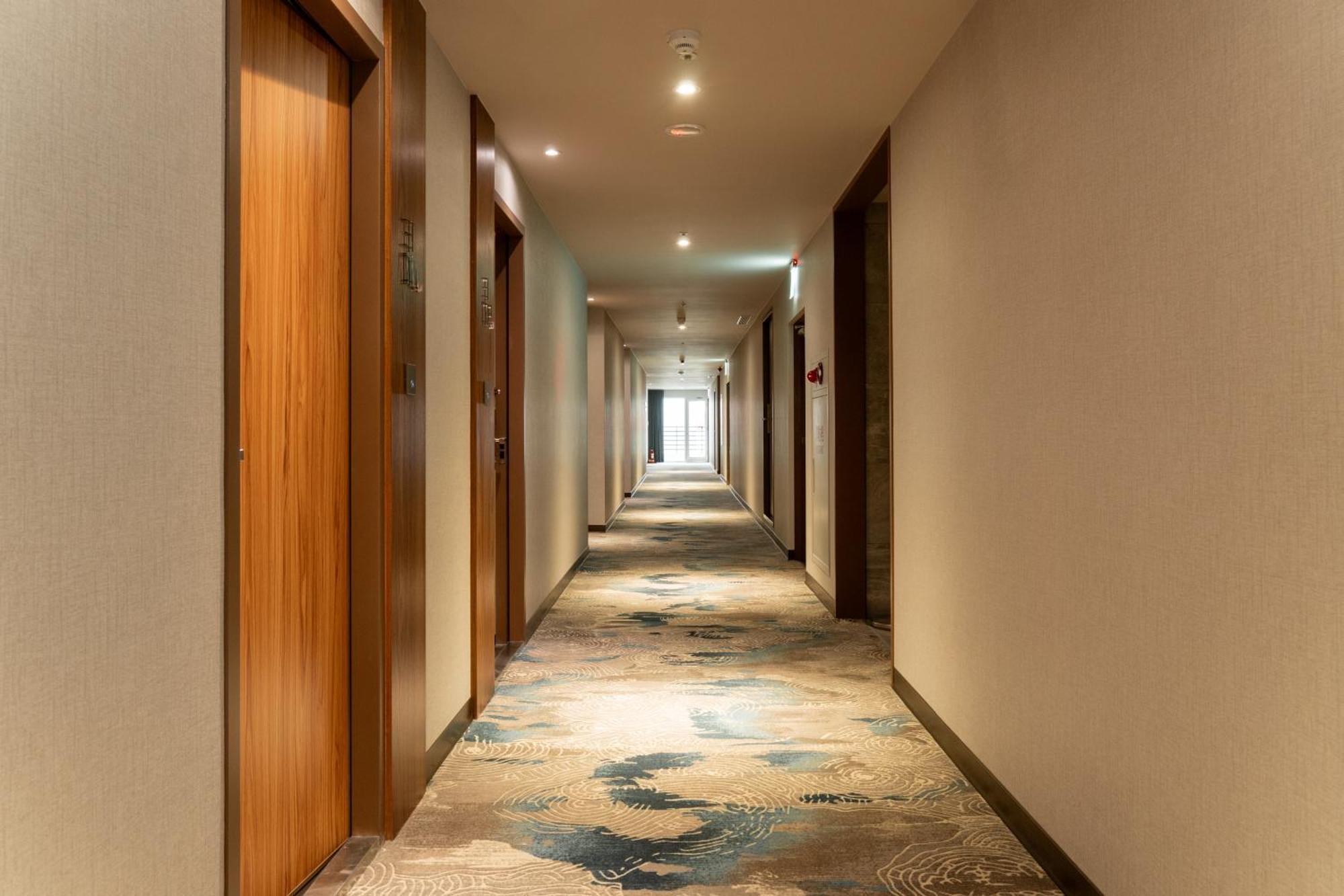 Home Hotel Taipei Bagian luar foto