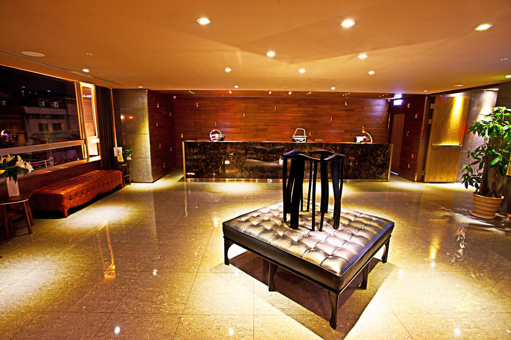 Home Hotel Taipei Bagian luar foto