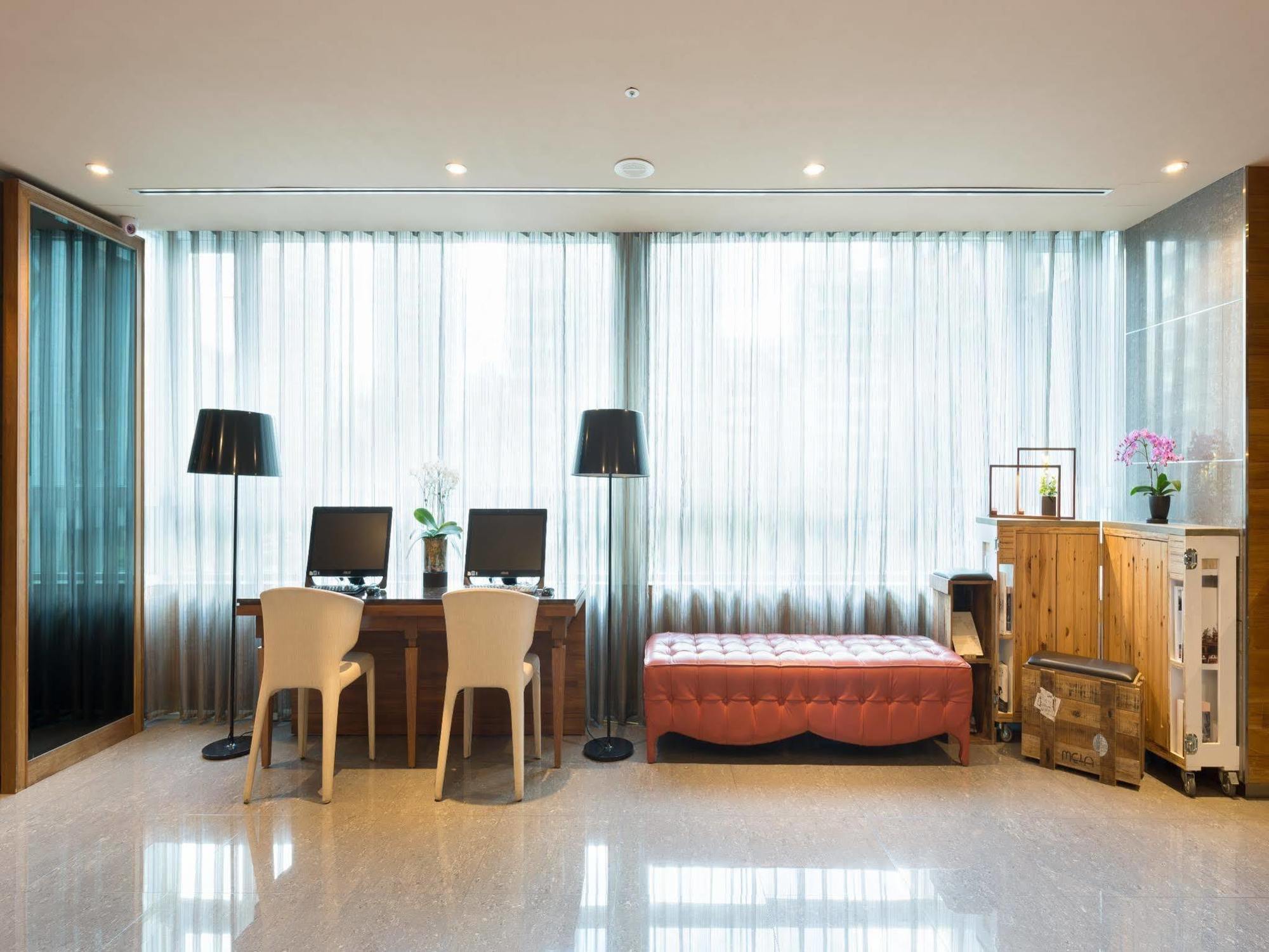 Home Hotel Taipei Bagian luar foto
